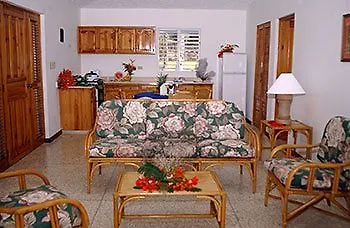 Caliente Caribe Otel Cabrera Dominik Cumhuriyeti
