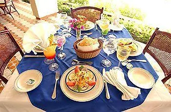 Hotel Caliente Caribe Cabrera